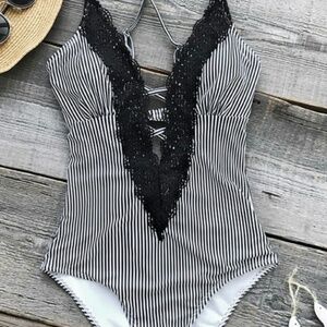 Cupshe Women's Plunging V-Neck Lace Trimmed One-Piece Swimsuit, Black White